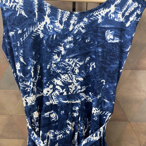 Indigo blue and white full length dress - Picture 4 of 7